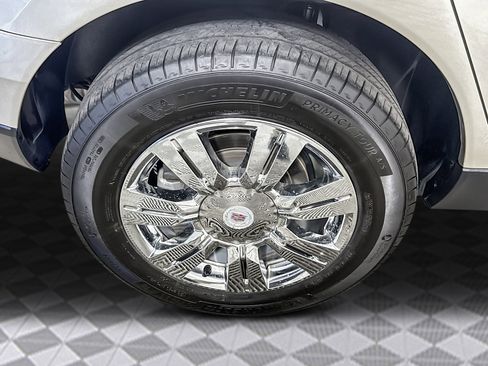 Used 2016 Cadillac SRX Luxury image 33