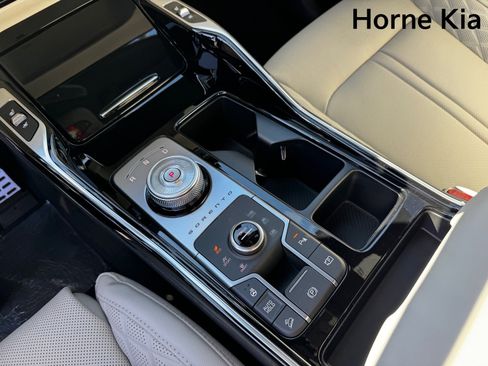 New 2026 Kia Sorento SX Prestige image 16