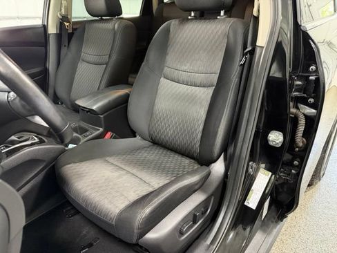 Used 2018 Nissan Rogue SV w/ Sun & Sound Touring Package AWD/4WD image 24