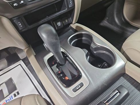 Used 2017 Honda Pilot EX-L image 23
