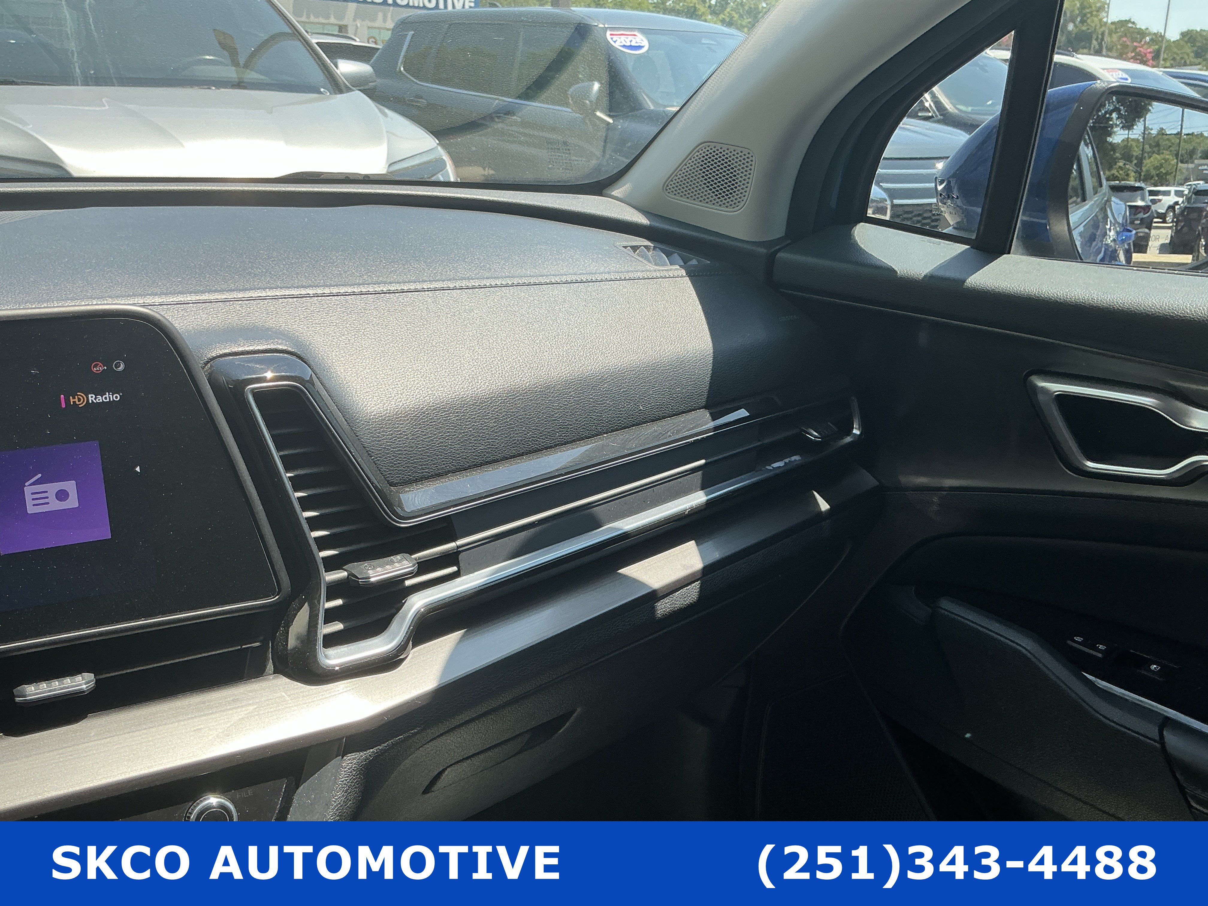 Used 2023 Kia Sportage EX FWD image 24