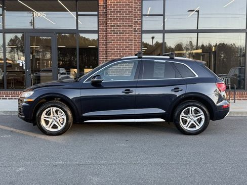 Used 2019 Audi Q5 2.0T Premium w/ Convenience Package image 3