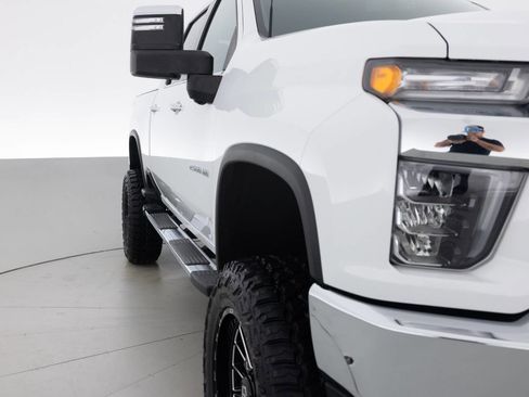 Used 2021 Chevrolet Silverado 2500 LTZ image 11