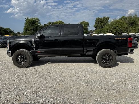 Used 2024 Ford F250 Lariat w/ Tremor Off-Road Package AWD/4WD image 3