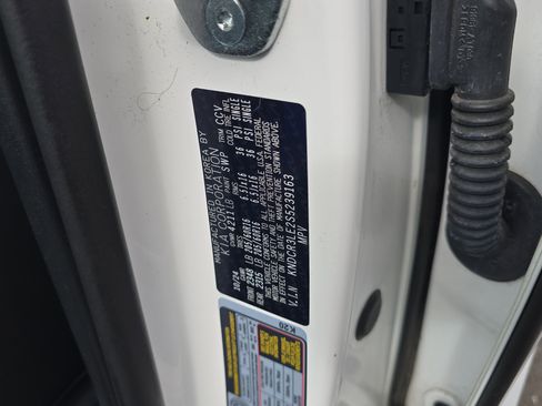 Certified 2025 Kia Niro EX image 35