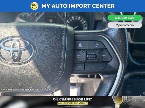 Used 2025 Toyota Tundra SR5 AWD/4WD image 17