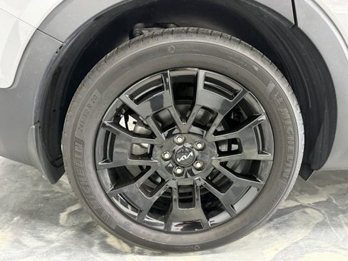 Used 2022 Kia Telluride SX image 38