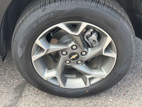 Used 2025 Chevrolet Trax LT w/ LT Convenience Package image 29