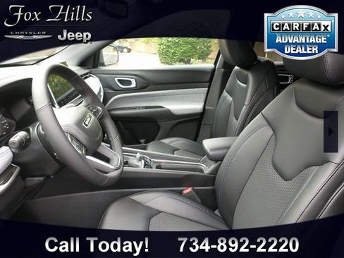 New 2023 Jeep Compass Latitude w/ Convenience Group image 4