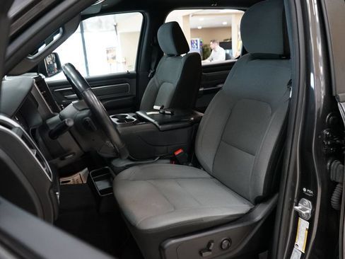 Used 2022 RAM 1500 Big Horn AWD/4WD image 2
