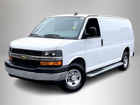 Certified 2023 Chevrolet Express 2500 w/ Driver Convenience Package image 4