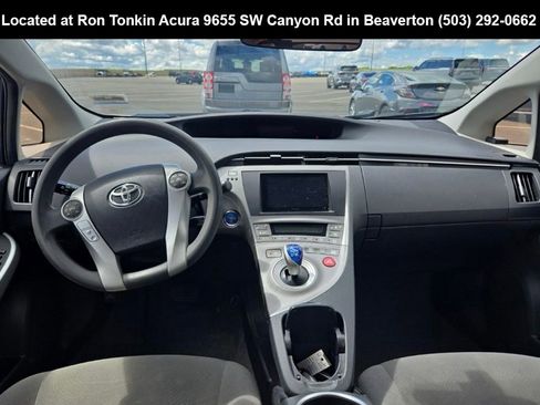 Used 2014 Toyota Prius Two FWD image 6
