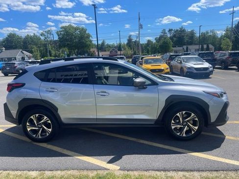 Used 2024 Subaru Crosstrek 2.0i Premium AWD/4WD image 4