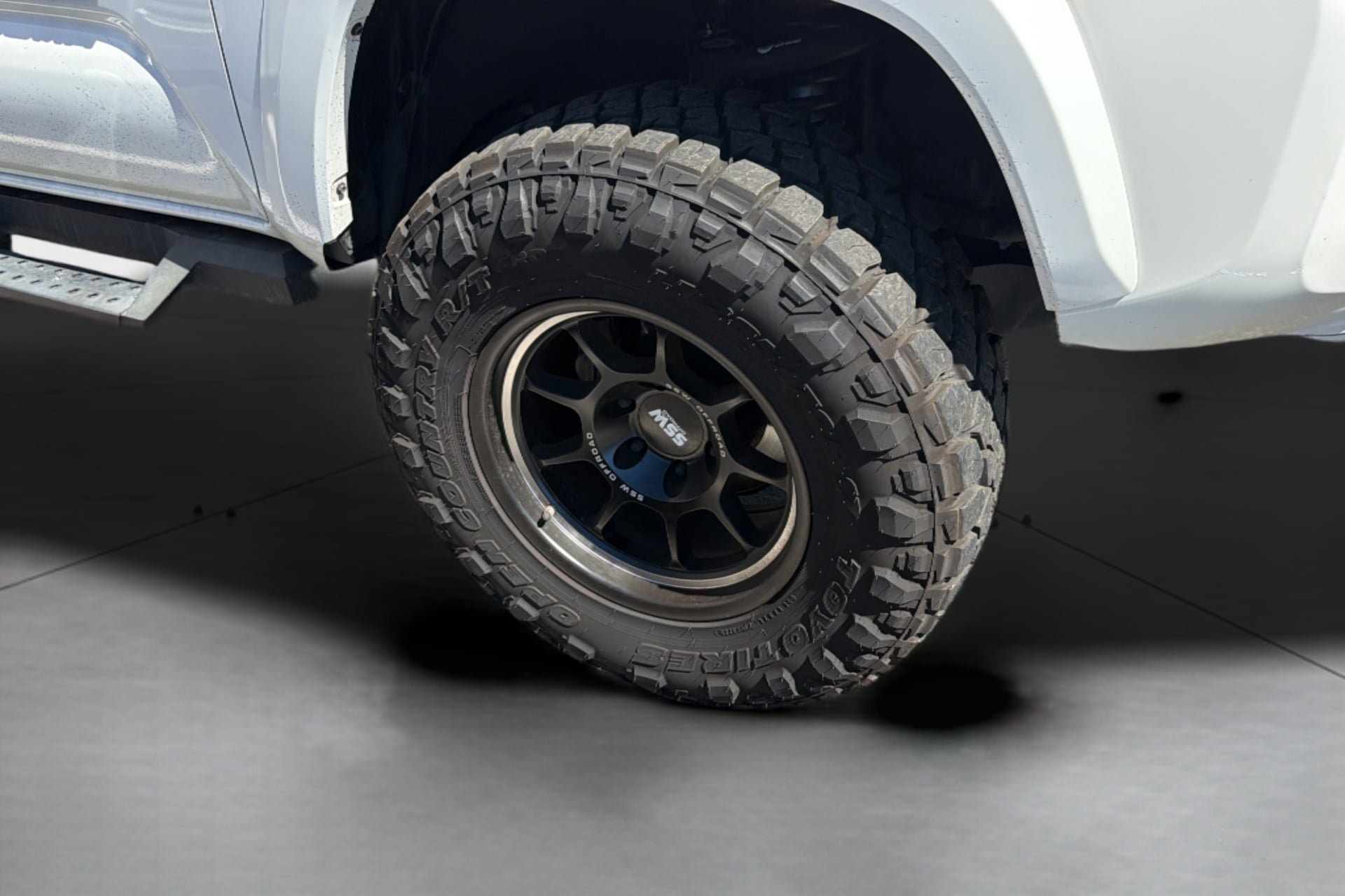 Used 2018 Toyota Tacoma TRD Sport RWD image 28