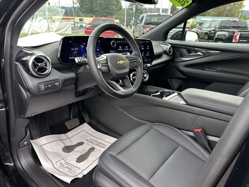 Used 2024 Chevrolet Blazer EV LT image 9