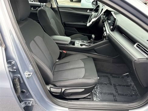 Used 2022 Kia K5 LXS image 8