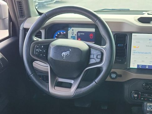 Certified 2024 Ford Bronco Wildtrak AWD/4WD image 19