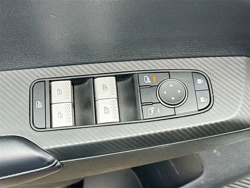 Used 2024 Mitsubishi Outlander ES image 19