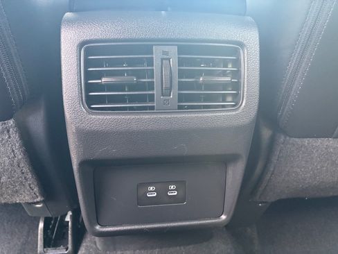 Used 2024 Nissan Rogue SV w/ SV Premium Package AWD/4WD image 13