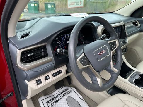 Used 2022 GMC Acadia Denali w/ Denali Ultimate Package FWD image 23