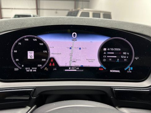 Used 2024 Porsche Cayenne Turbo GT image 38