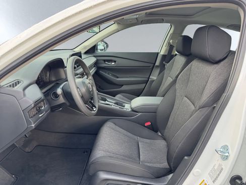 New 2025 Honda Accord SE image 7