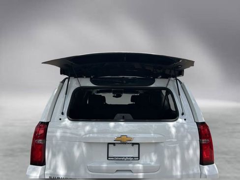 Used 2019 Chevrolet Suburban LT RWD image 34