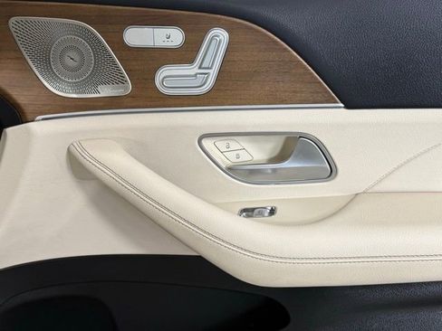 Used 2022 Mercedes-Benz GLE 350 w/ Premium Package image 28