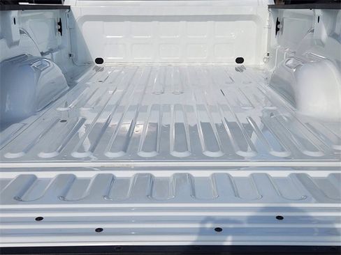 Certified 2024 RAM 2500 Tradesman w/ Chrome Appearance Group image 31