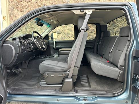 Used 2007 Chevrolet Silverado 2500 LT w/ 2LT Audio Package image 18