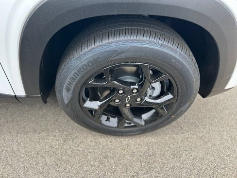 New 2026 Chevrolet Trax LT w/ Driver Confidence Package FWD image 36