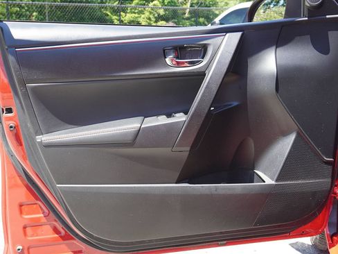 Used 2016 Toyota Corolla S Special Edition FWD image 18