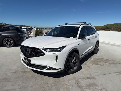 Used 2024 Acura MDX A-Spec image 3