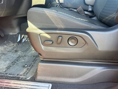 Used 2022 Chevrolet Silverado 1500 RST image 15