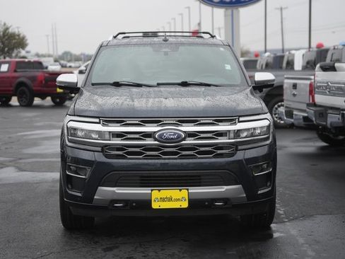 Certified 2023 Ford Expedition Platinum image 3