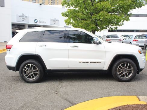 Used 2022 Jeep Grand Cherokee Limited AWD/4WD image 10