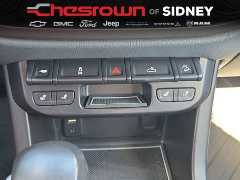 Used 2016 Chevrolet Colorado Z71 AWD/4WD image 37