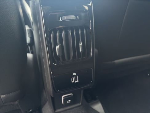 New 2026 Jeep Compass Latitude image 18