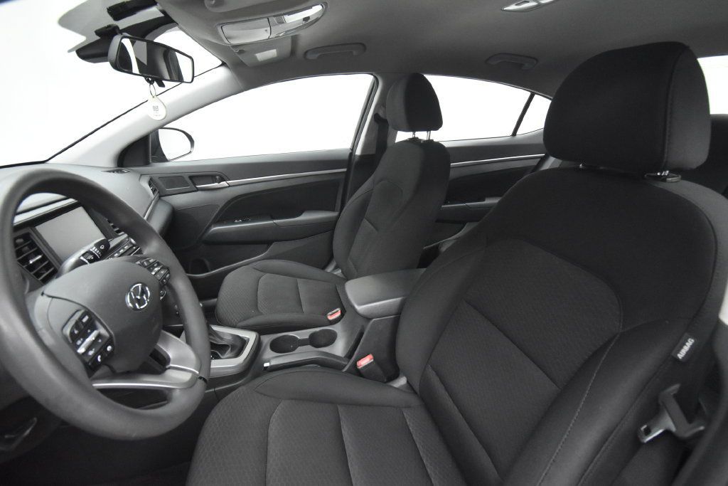 Used 2020 Hyundai Elantra SEL w/ Cargo Package (C1) FWD image 12