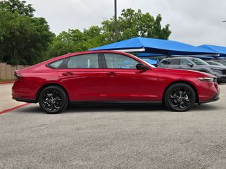 Certified 2025 Honda Accord SE video 2