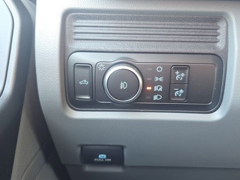 New 2026 Ford F350 XL w/ XL Chrome Package image 15