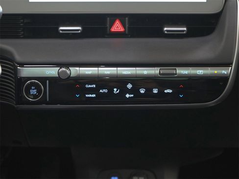 Used 2024 Hyundai Ioniq 5 Limited image 20