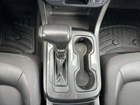 Used 2015 GMC Canyon SLE w/ All-Terrain Package AWD/4WD image 6