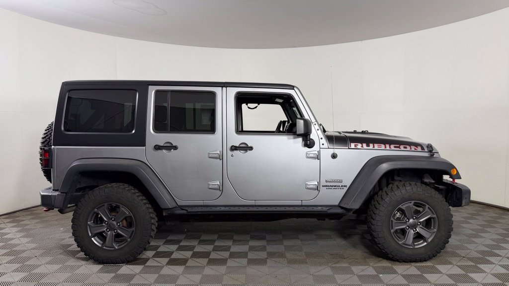 Used 2017 Jeep Wrangler Unlimited Rubicon AWD/4WD image 11
