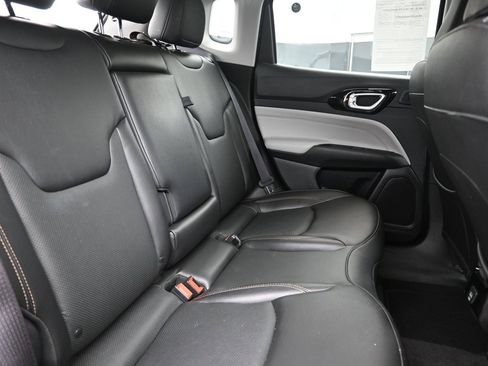 Used 2022 Jeep Compass Limited w/ Sun and Sound Group AWD/4WD image 26