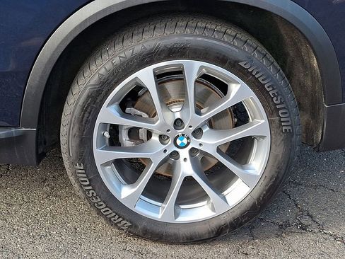 Certified 2024 BMW X5 xDrive40i w/ Premium Package AWD/4WD image 6