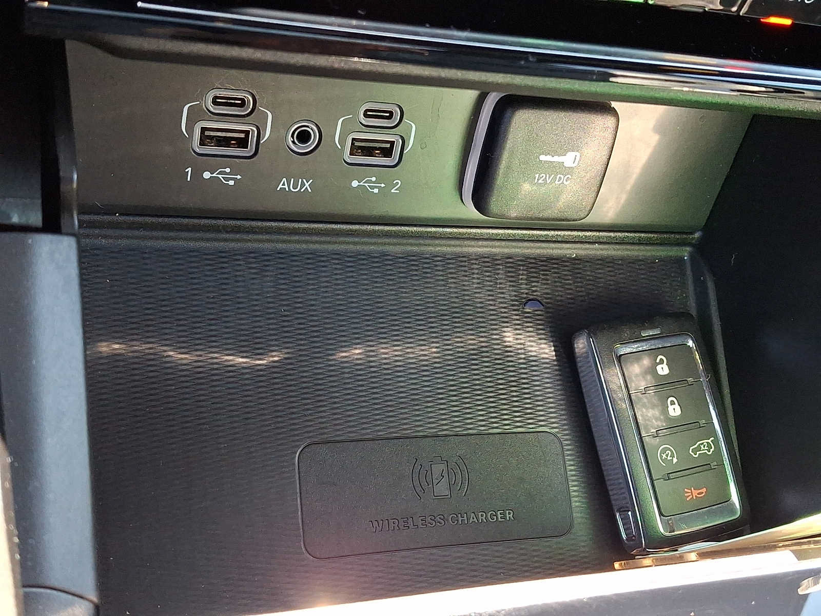 Used 2023 Jeep Grand Cherokee L Laredo AWD/4WD image 26
