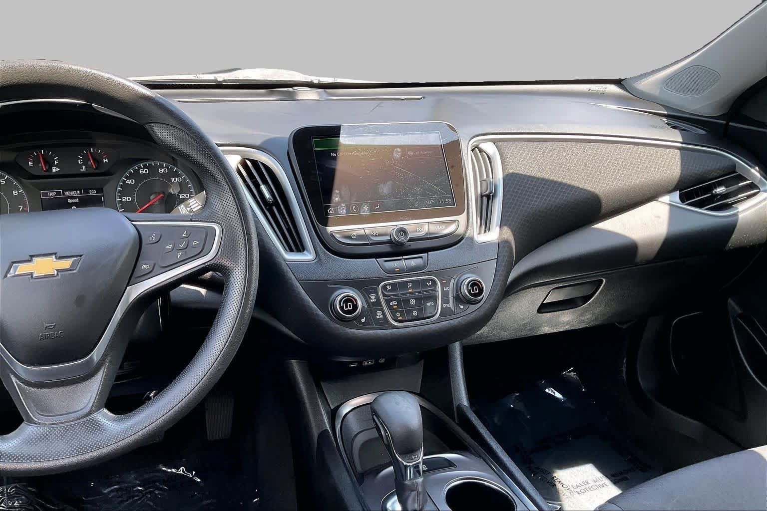 Used 2022 Chevrolet Malibu LT FWD image 7