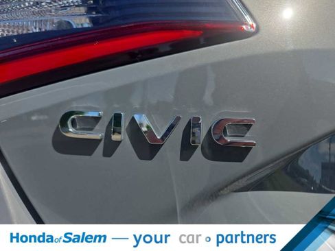 Used 2025 Honda Civic Sport image 9
