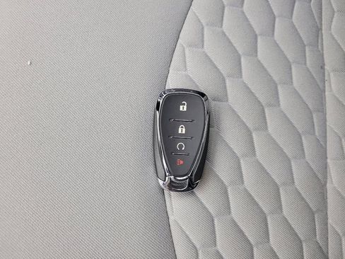 Used 2020 Chevrolet Equinox LS w/ LS Convenience Package AWD/4WD image 32